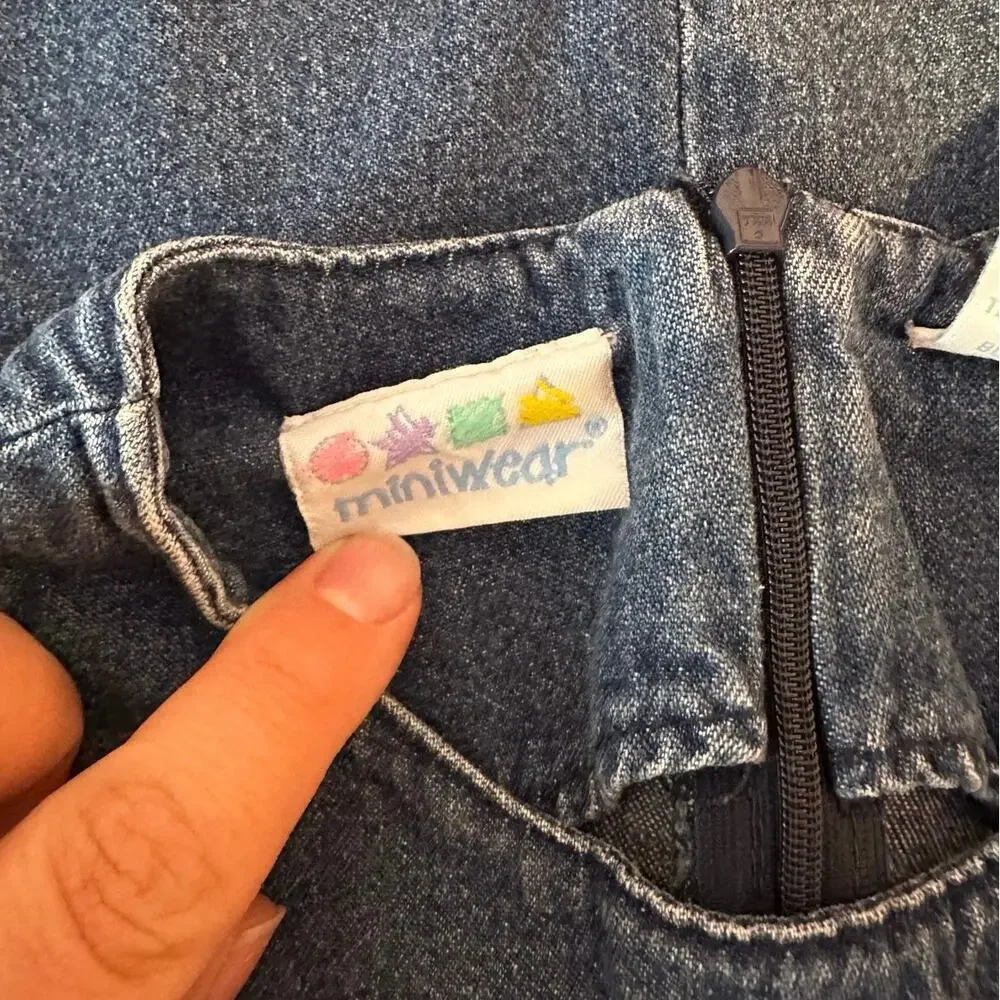 Miniwear Girl’s Denim Jumper Dress Size 24M Heart Logo Embroidered - Picture 7 of 7